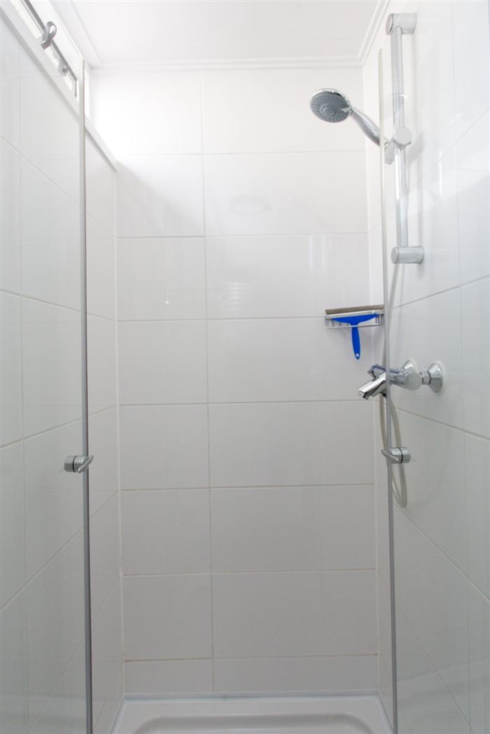 Badkamer en entree