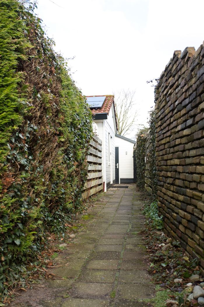 Tuin en buitenkant van het vakantiehuisje